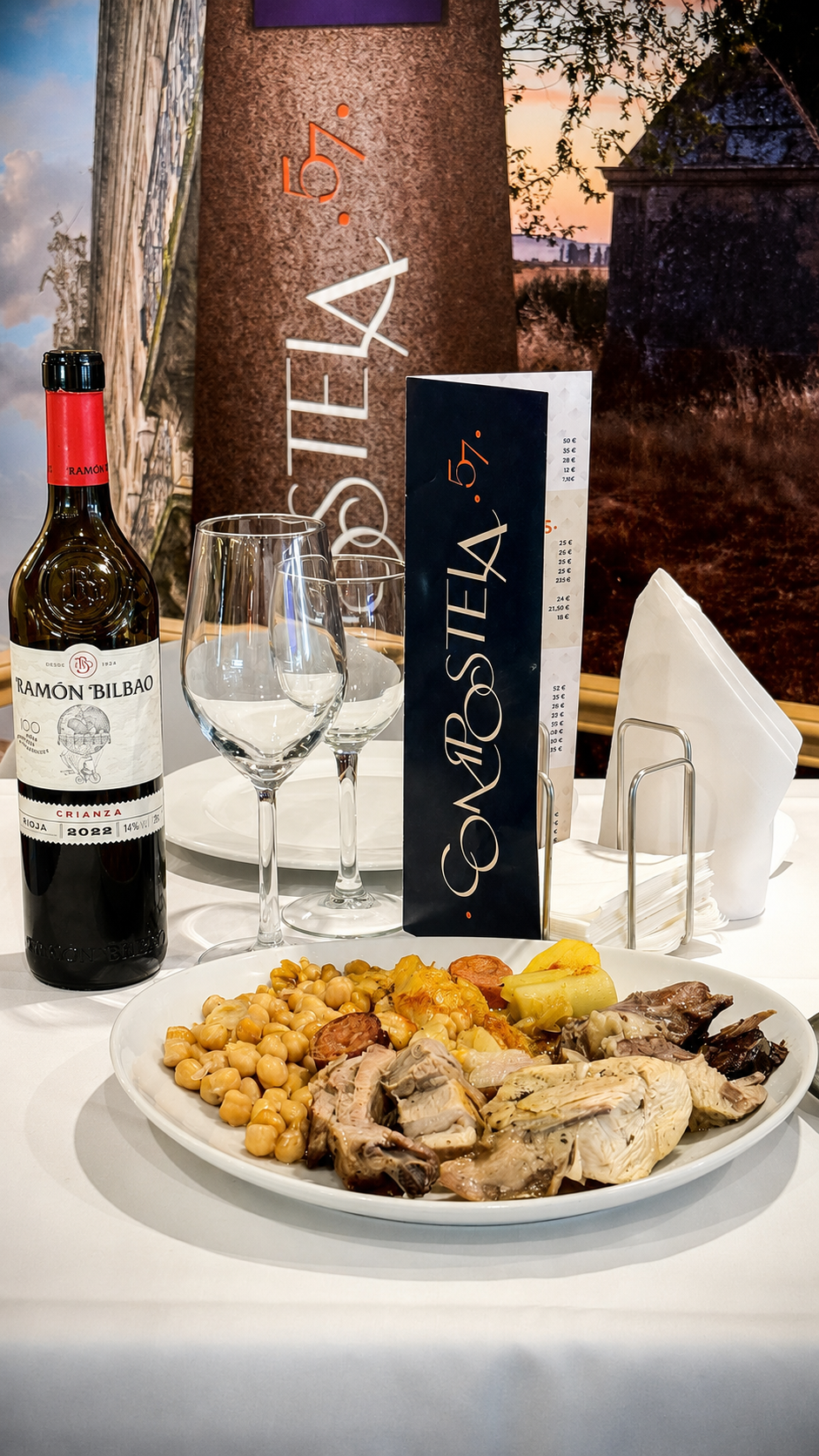 Cocido tradicional servido en Restaurante Compostela 57